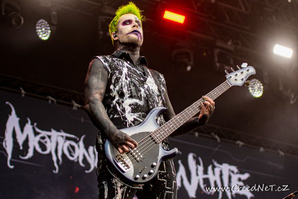 0197-novarock4D77E4A8-F642-F124-60C6-B31BB7D5AF7B.jpg