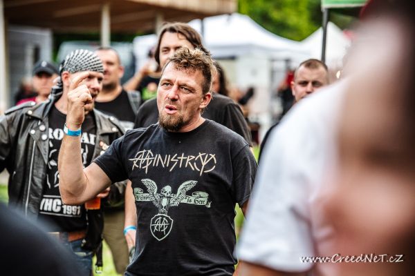 00127-helltrick-music-festCADF16EE-A4D5-A717-9A52-0F07BF818294.jpg